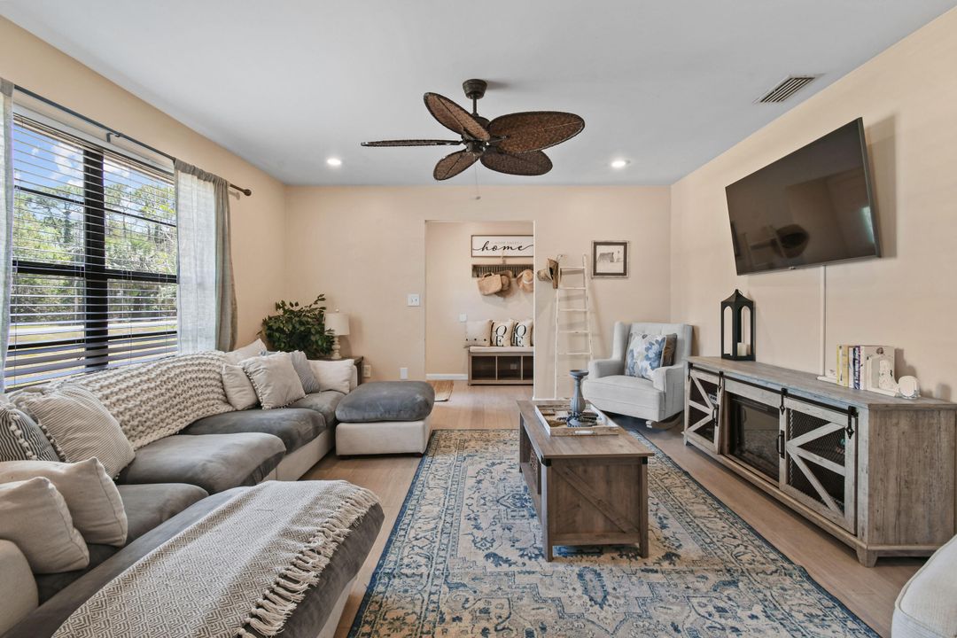 For Rent: $5,950 (4 beds, 2 baths, 2569 Square Feet)