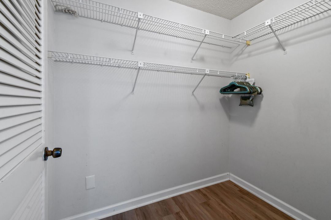 For Rent: $5,950 (4 beds, 2 baths, 2569 Square Feet)