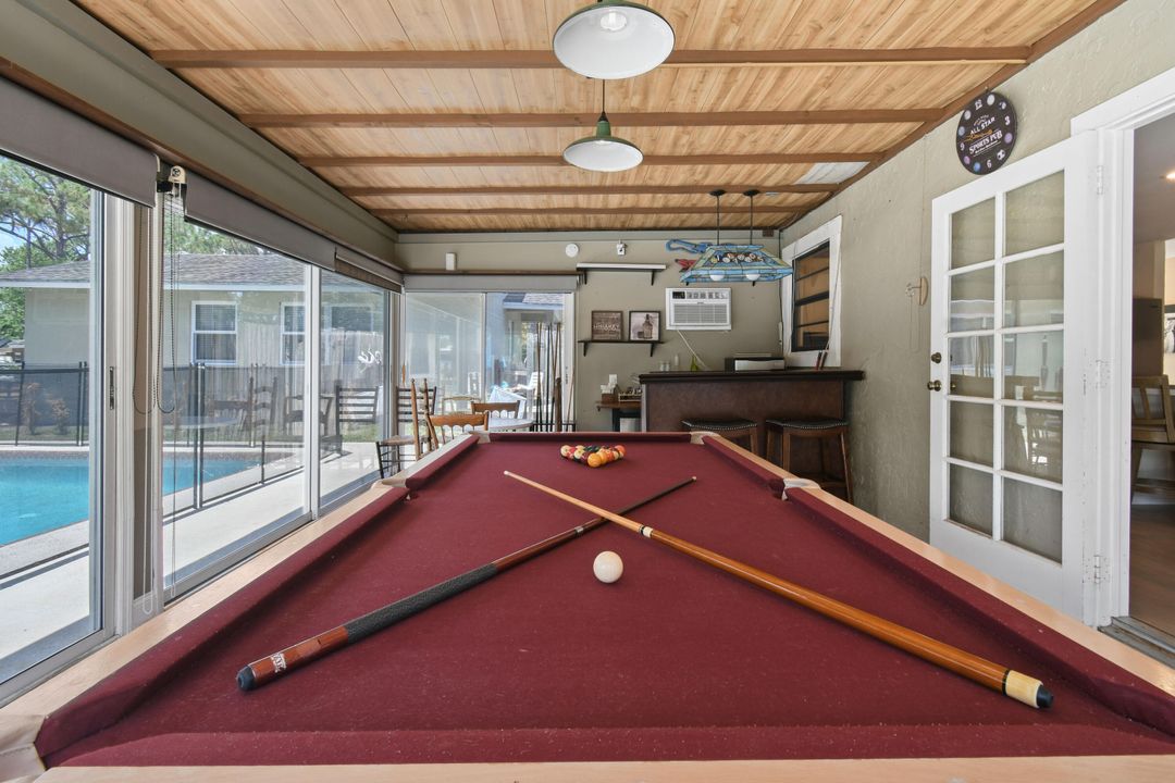 For Rent: $5,950 (4 beds, 2 baths, 2569 Square Feet)