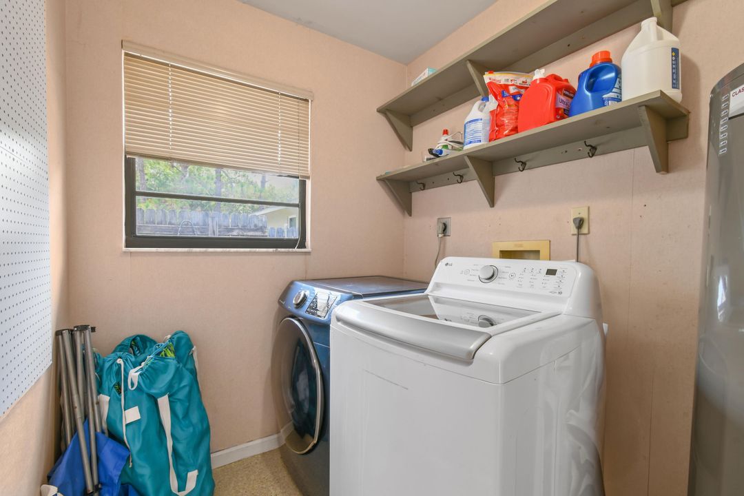 For Rent: $5,950 (4 beds, 2 baths, 2569 Square Feet)