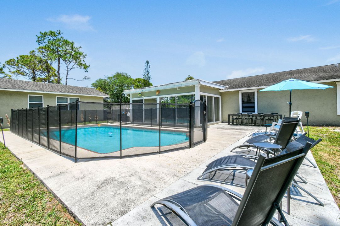 For Rent: $5,950 (4 beds, 2 baths, 2569 Square Feet)