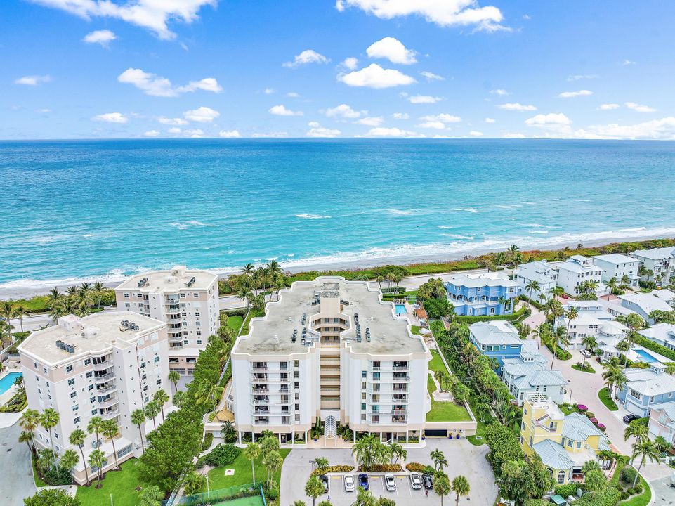 Recently Rented: $16,000 (3 beds, 3 baths, 2732 Square Feet)