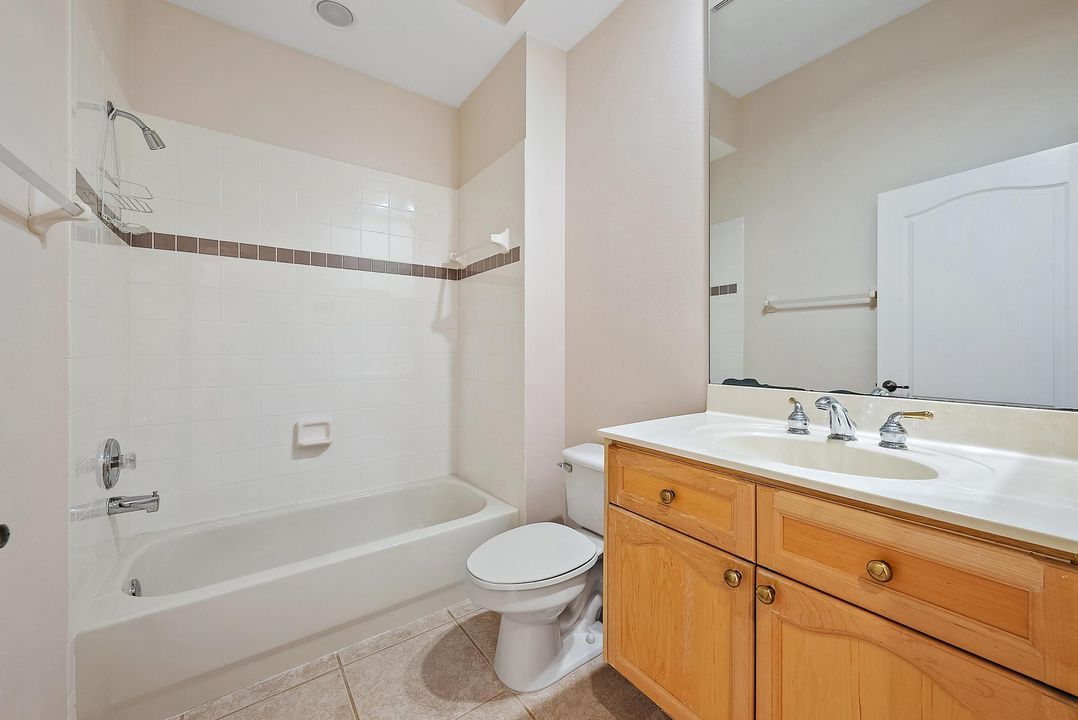 For Sale: $449,000 (4 beds, 4 baths, 2849 Square Feet)