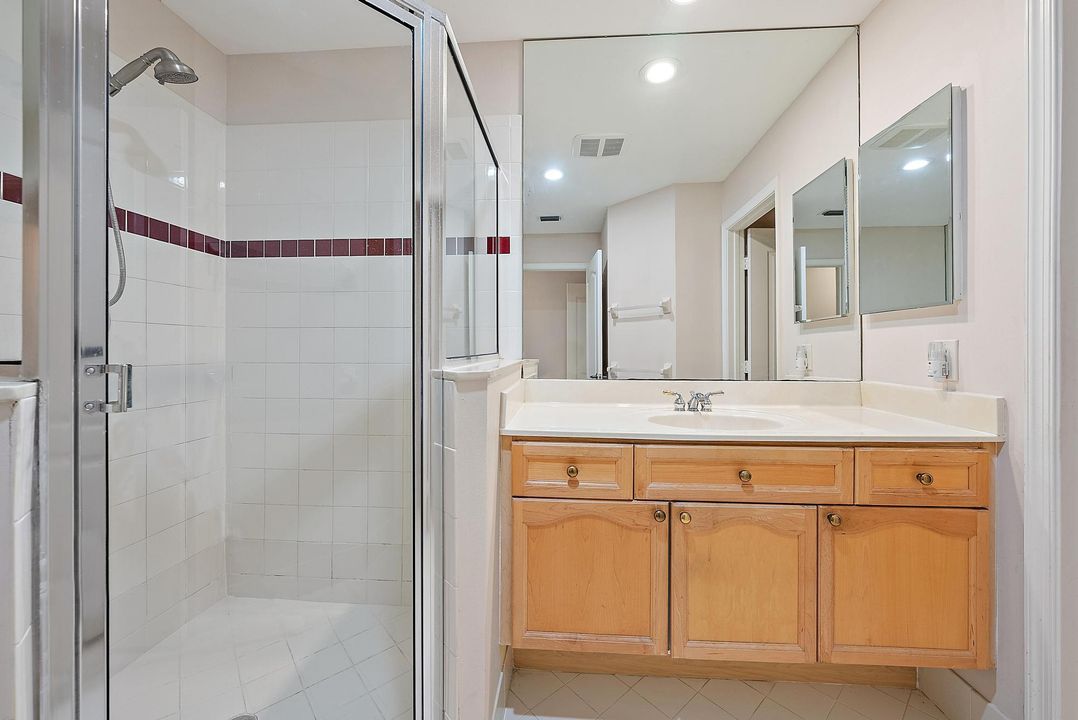 For Sale: $449,000 (4 beds, 4 baths, 2849 Square Feet)