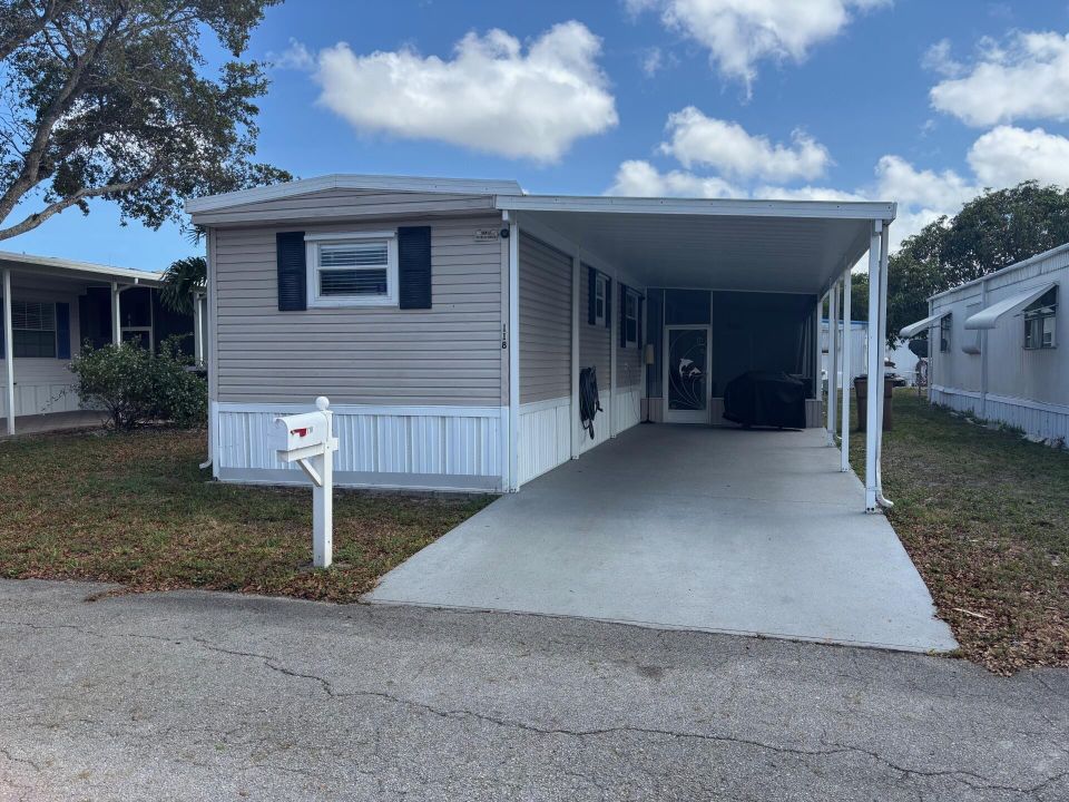 Recently Sold: $84,000 (2 beds, 2 baths, 850 Square Feet)