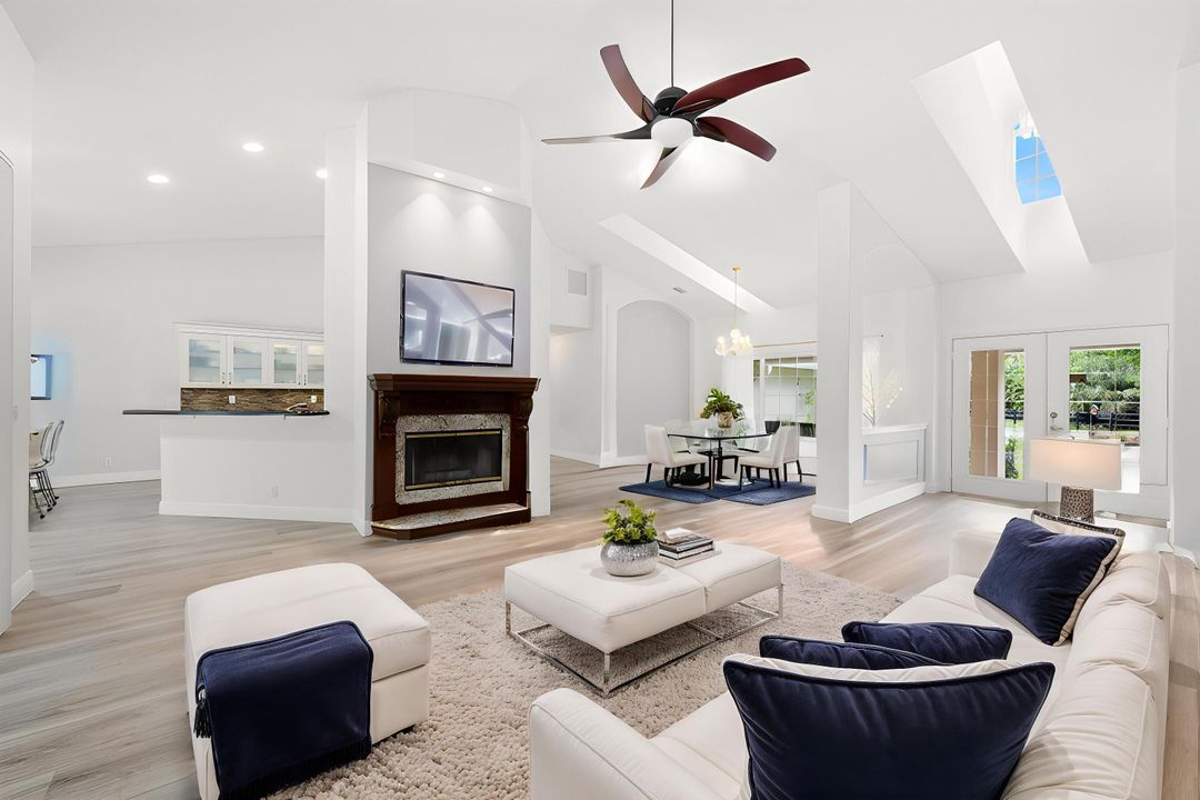 For Sale: $2,100,000 (4 beds, 2 baths, 3000 Square Feet)