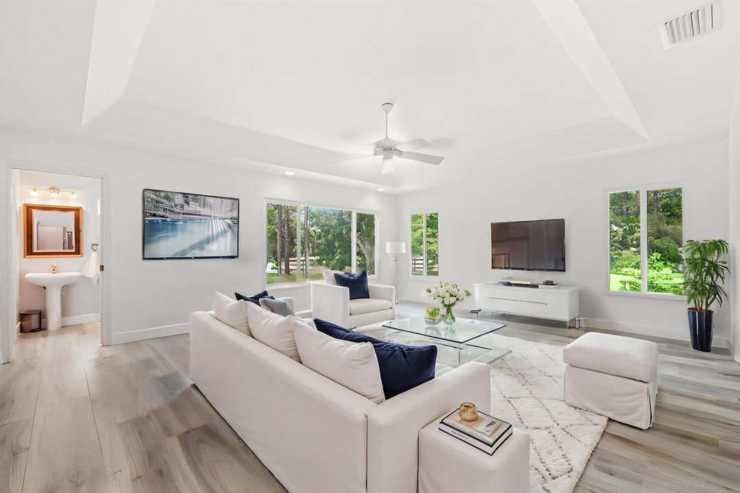 For Sale: $2,100,000 (4 beds, 2 baths, 3000 Square Feet)