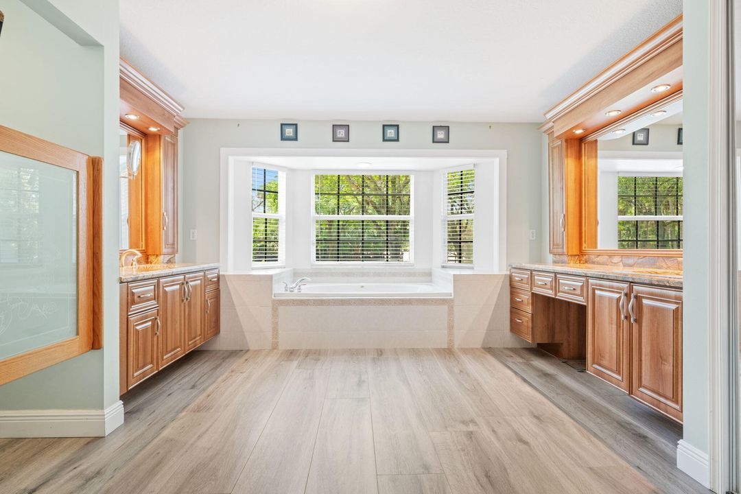 For Sale: $2,100,000 (4 beds, 2 baths, 3000 Square Feet)