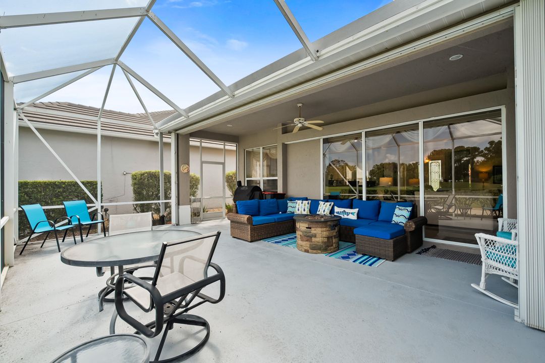 Под контрактом: $639,900 (3 спален, 2 ванн, 1812 Квадратных фут)