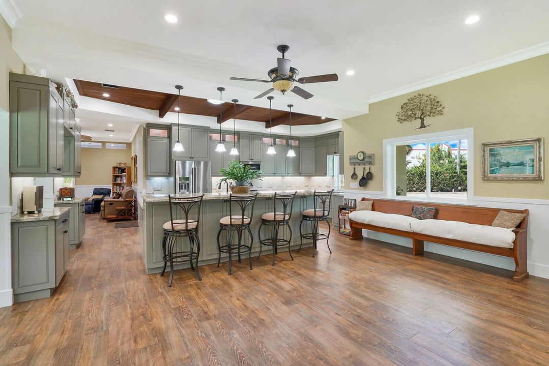 待售: $1,990,900 (4 贝兹, 3 浴室, 3800 平方英尺)