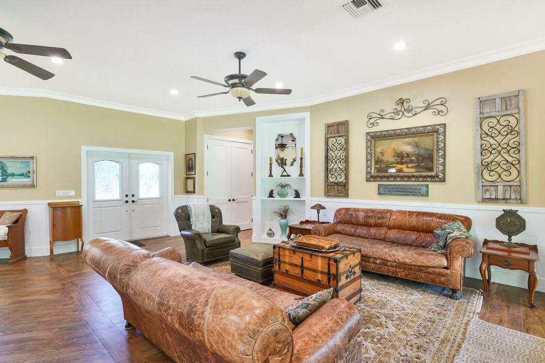 待售: $1,990,900 (4 贝兹, 3 浴室, 3800 平方英尺)