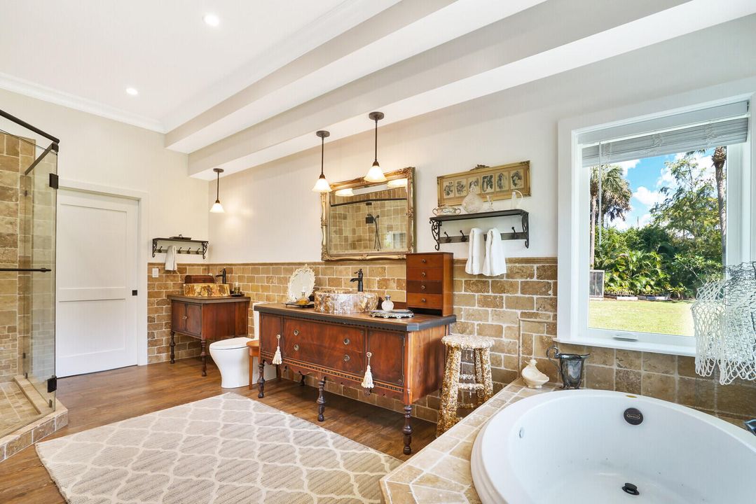 待售: $1,990,900 (4 贝兹, 3 浴室, 3800 平方英尺)