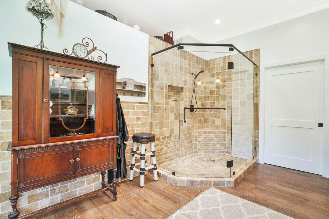 待售: $1,990,900 (4 贝兹, 3 浴室, 3800 平方英尺)