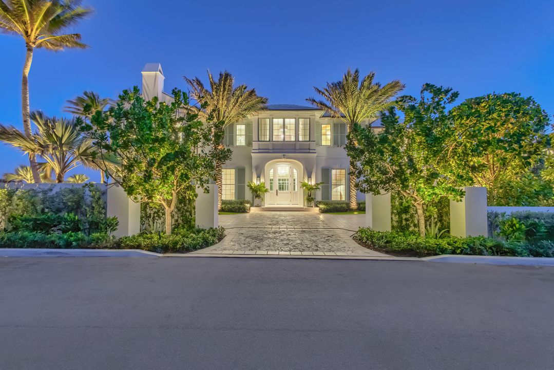For Sale: $84,950,000 (8 beds, 12 baths, 14969 Square Feet)