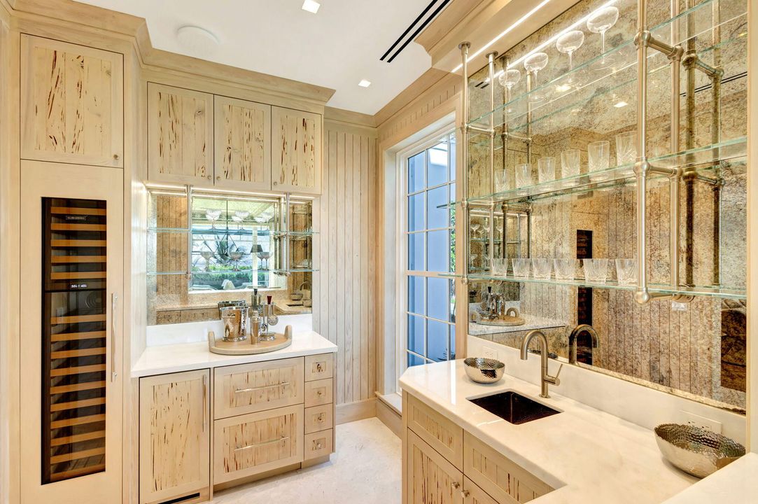 For Sale: $84,950,000 (8 beds, 12 baths, 14969 Square Feet)