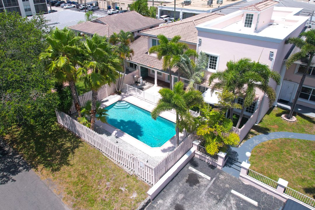 待售: $319,900 (2 贝兹, 1 浴室, 1080 平方英尺)