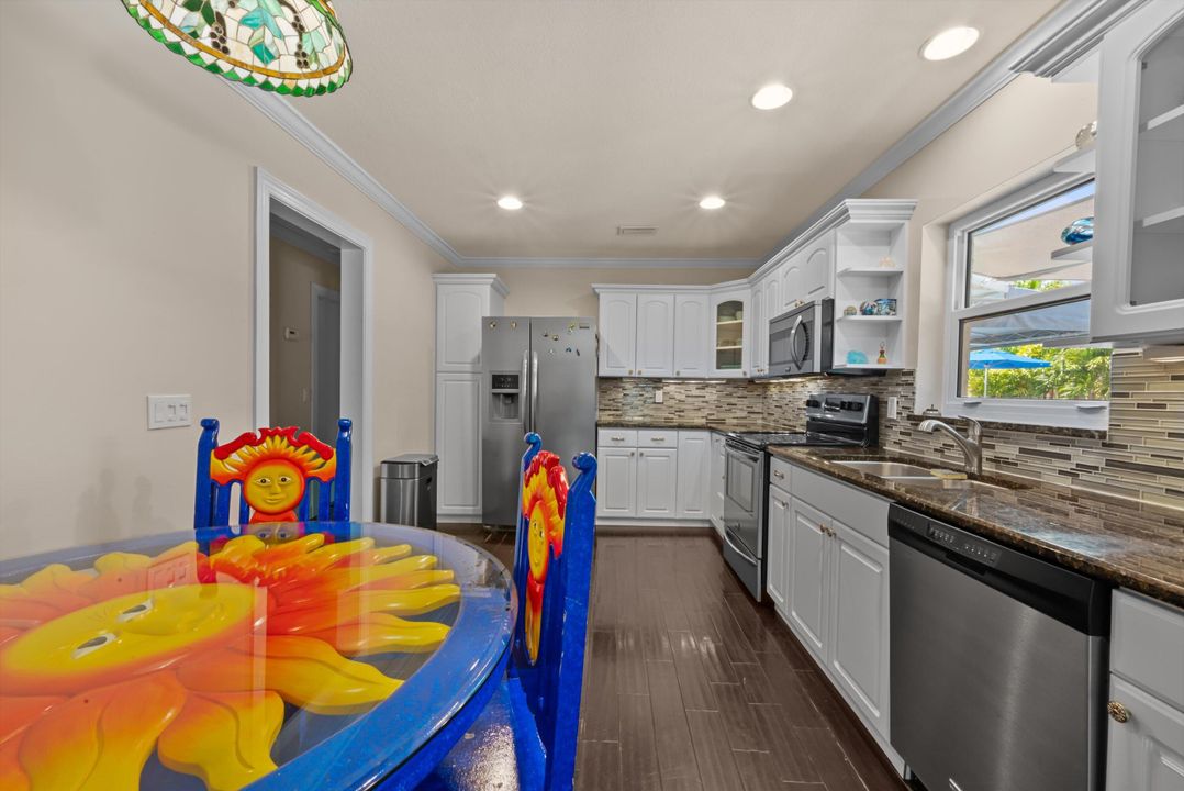 En Venta: $895,888 (3 camas, 2 baños, 1909 Pies cuadrados)