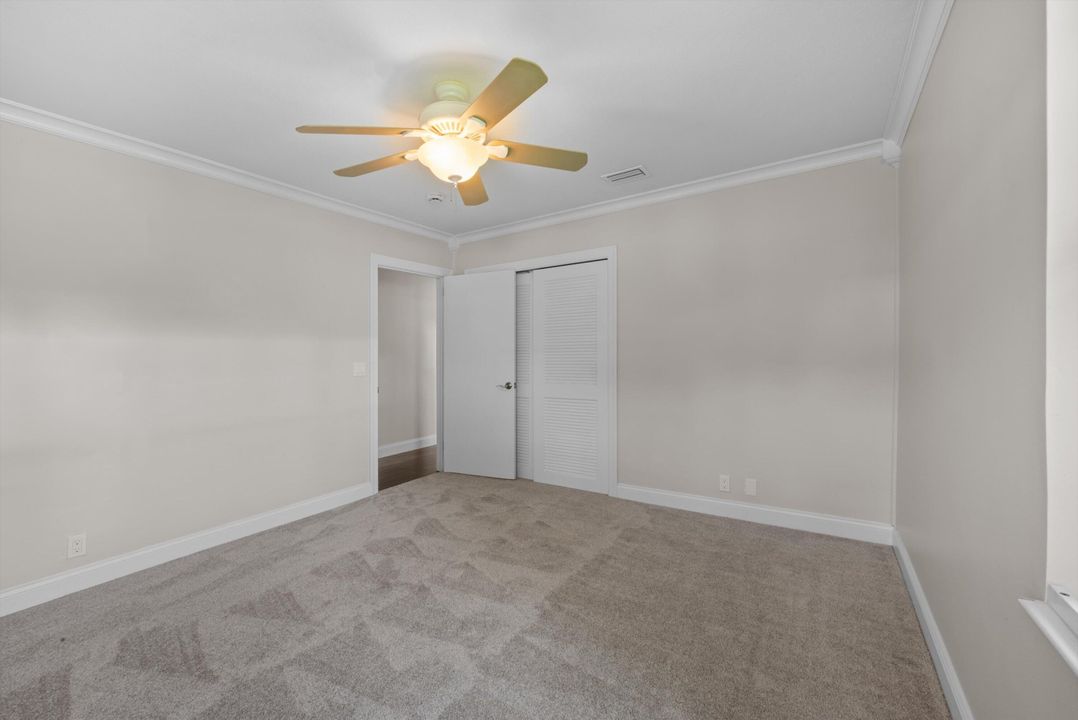 En Venta: $895,888 (3 camas, 2 baños, 1909 Pies cuadrados)