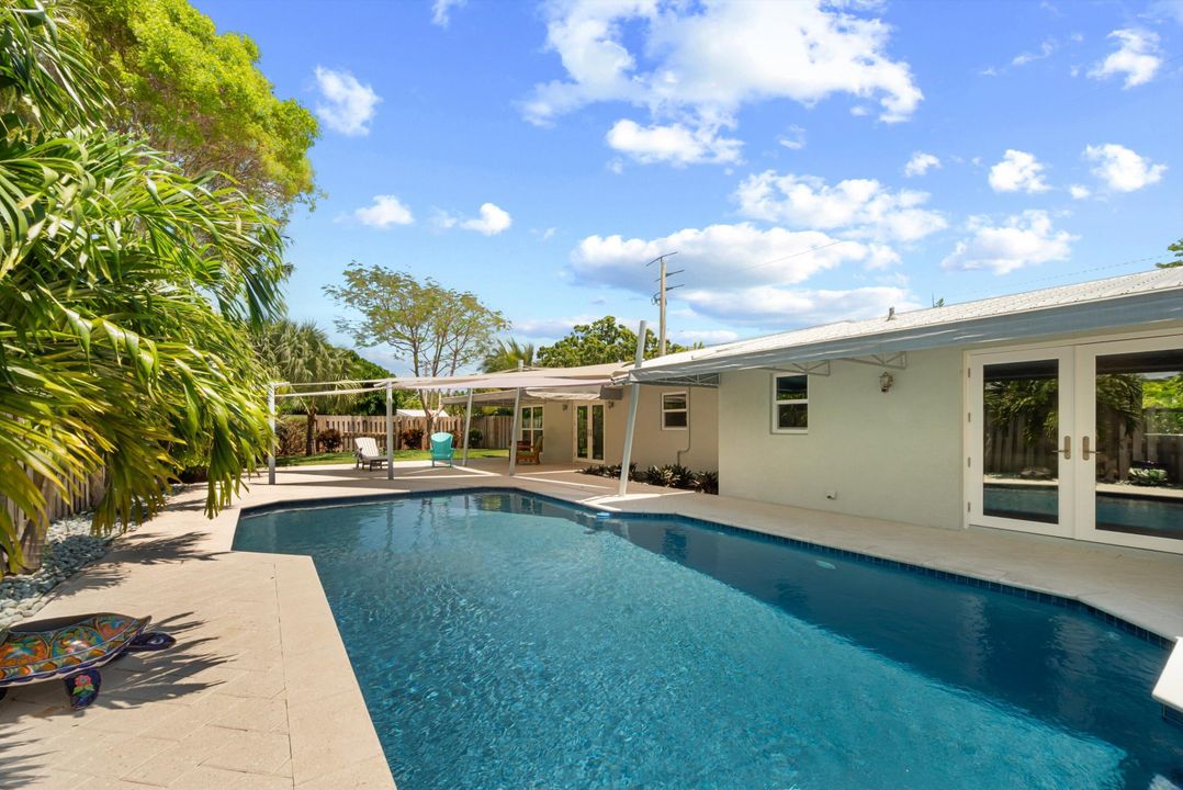 En Venta: $895,888 (3 camas, 2 baños, 1909 Pies cuadrados)