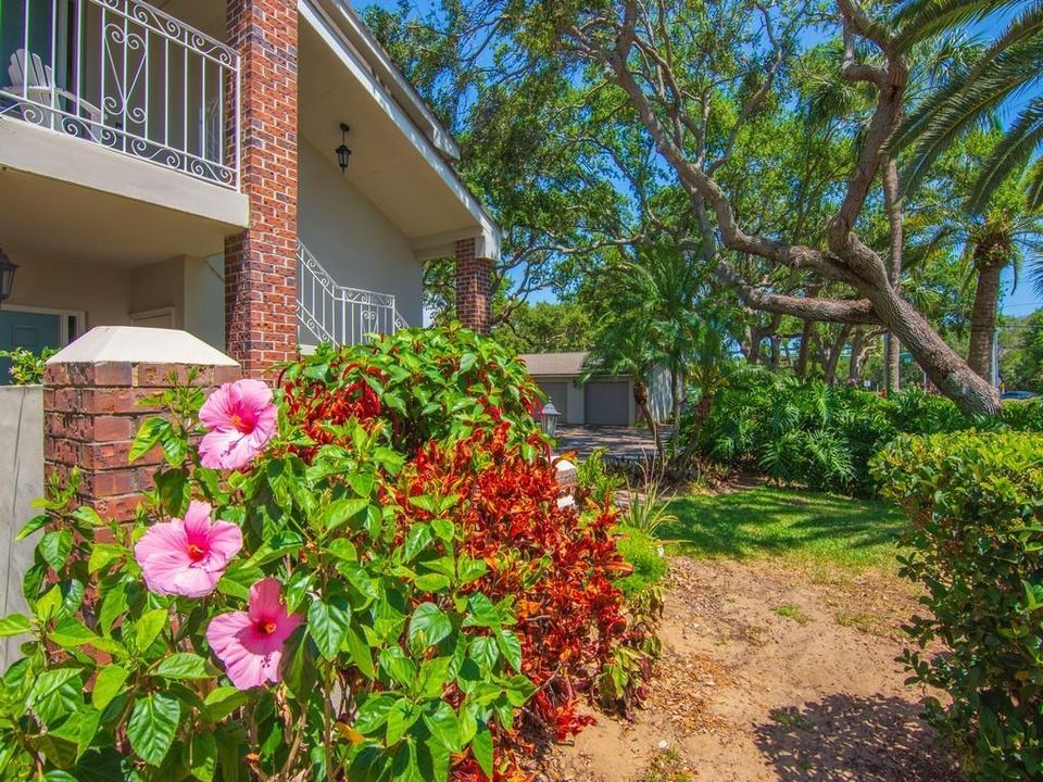 待售: $374,900 (2 贝兹, 2 浴室, 1640 平方英尺)