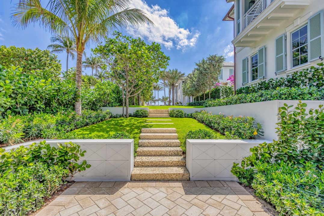 For Sale: $84,950,000 (8 beds, 12 baths, 14969 Square Feet)