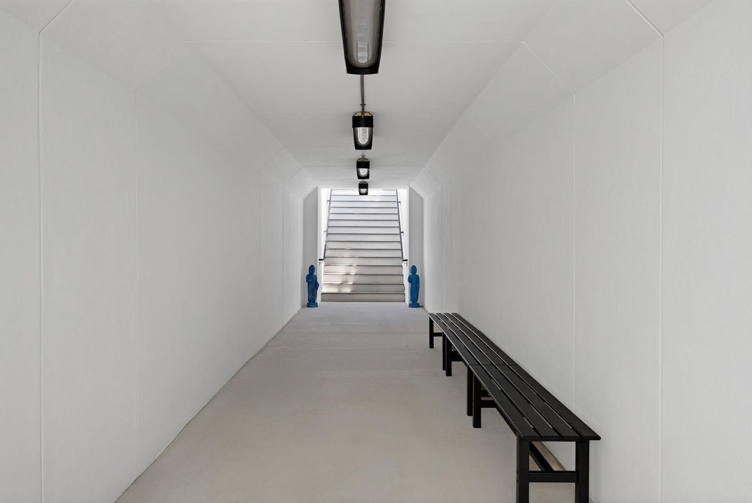 合同活跃: $84,888,000 (6 贝兹, 9 浴室, 16582 平方英尺)