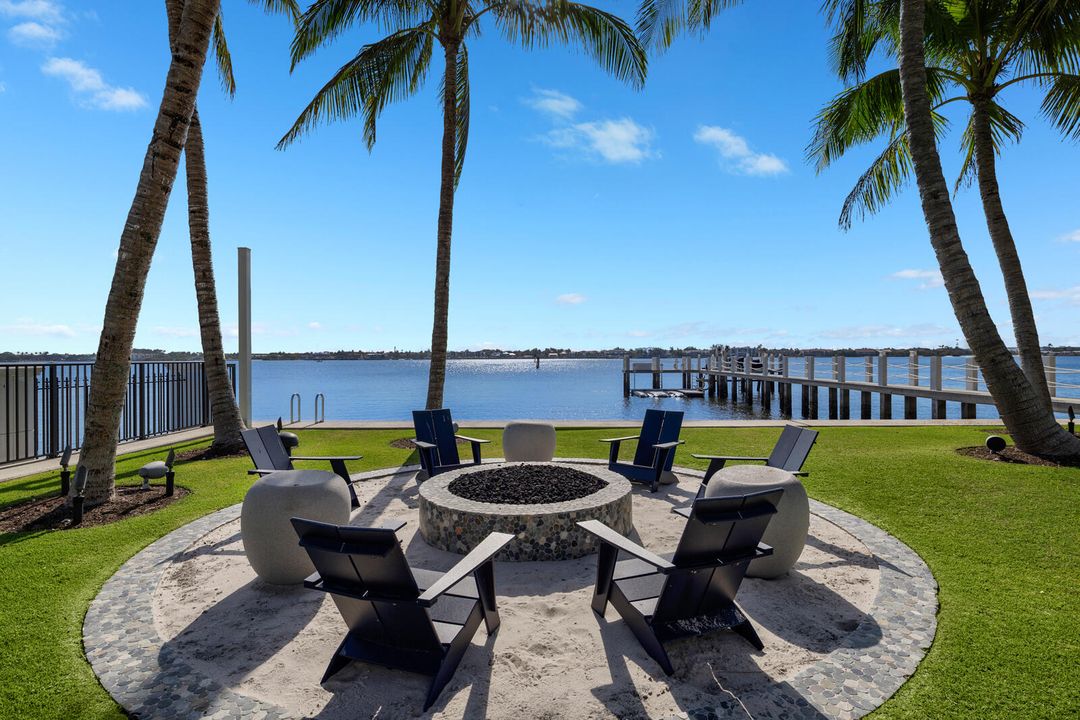 合同活跃: $84,888,000 (6 贝兹, 9 浴室, 16582 平方英尺)