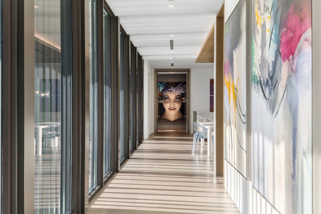 合同活跃: $84,888,000 (6 贝兹, 9 浴室, 16582 平方英尺)