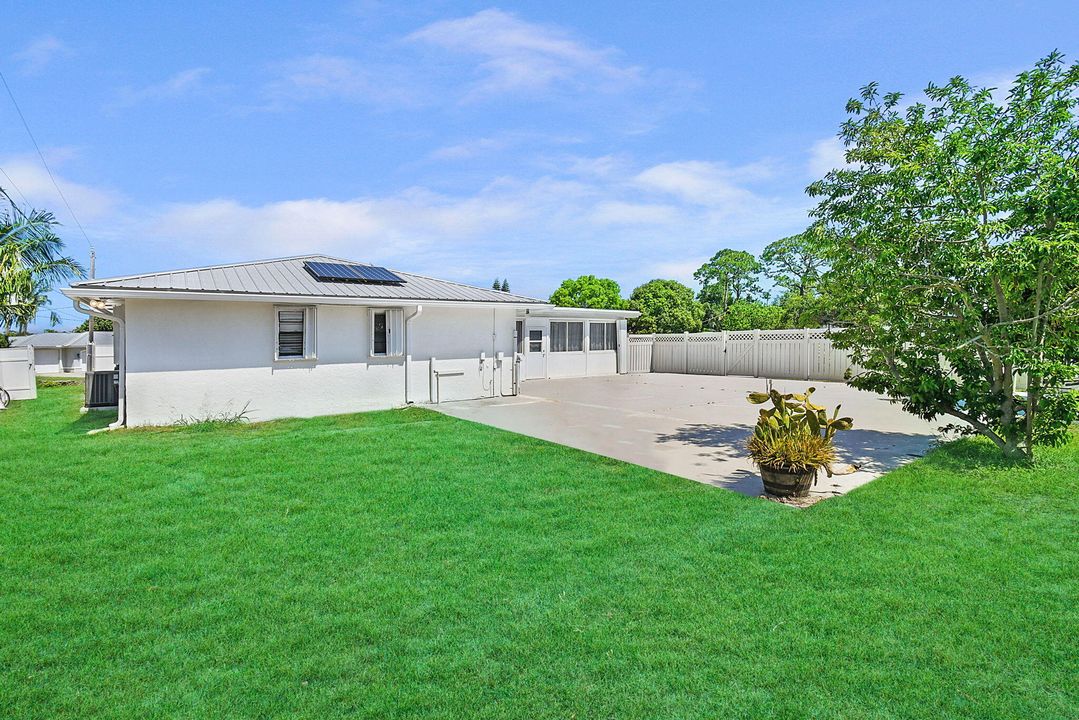 Под контрактом: $385,000 (3 спален, 2 ванн, 1819 Квадратных фут)