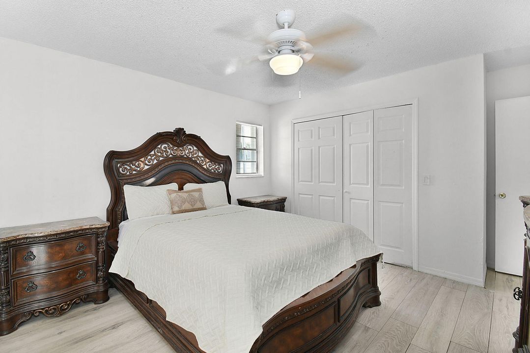 Под контрактом: $385,000 (3 спален, 2 ванн, 1819 Квадратных фут)