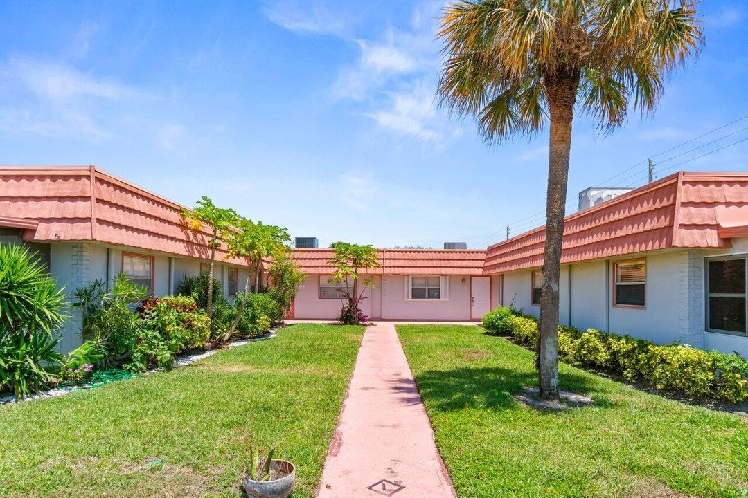 For Sale: $75,000 (1 beds, 1 baths, 720 Square Feet)