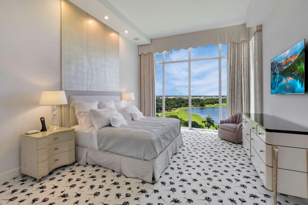 For Sale: $8,995,000 (3 beds, 4 baths, 3891 Square Feet)