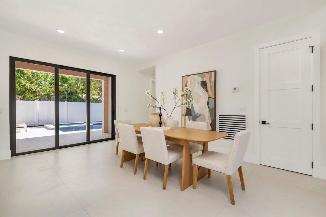 Activo con contrato: $2,800,000 (4 camas, 5 baños, 3133 Pies cuadrados)