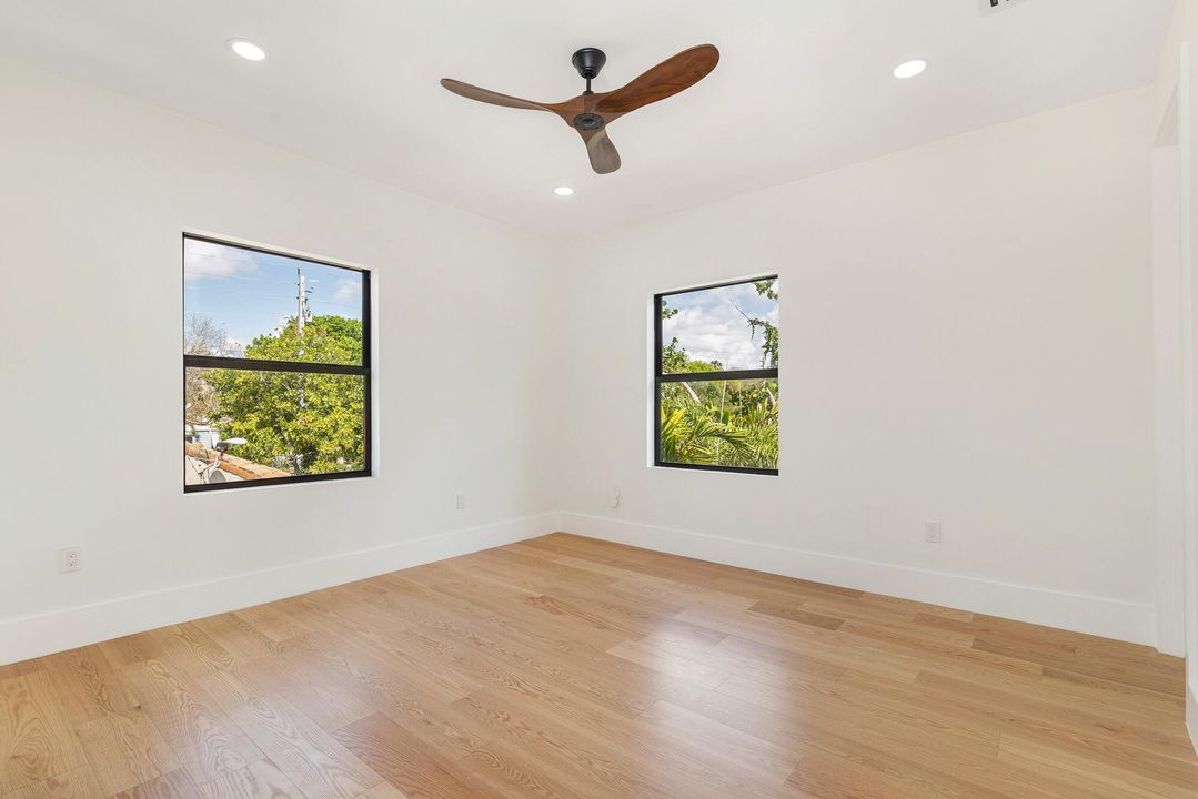 Activo con contrato: $2,800,000 (4 camas, 5 baños, 3133 Pies cuadrados)