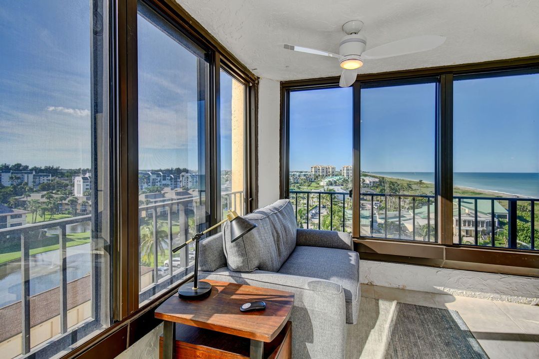 For Sale: $650,000 (2 beds, 2 baths, 1297 Square Feet)