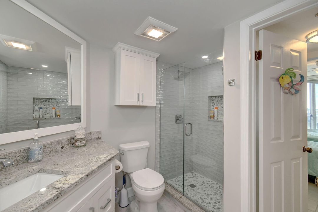 For Sale: $650,000 (2 beds, 2 baths, 1297 Square Feet)