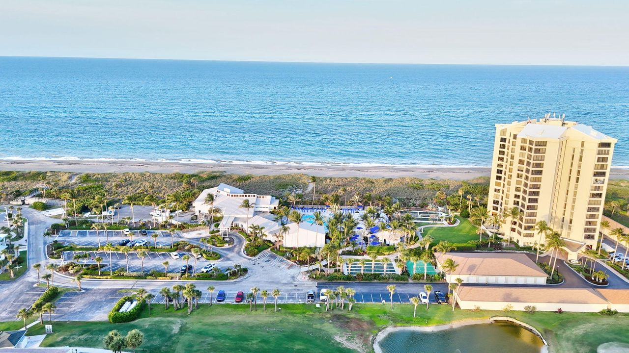 For Sale: $650,000 (2 beds, 2 baths, 1297 Square Feet)