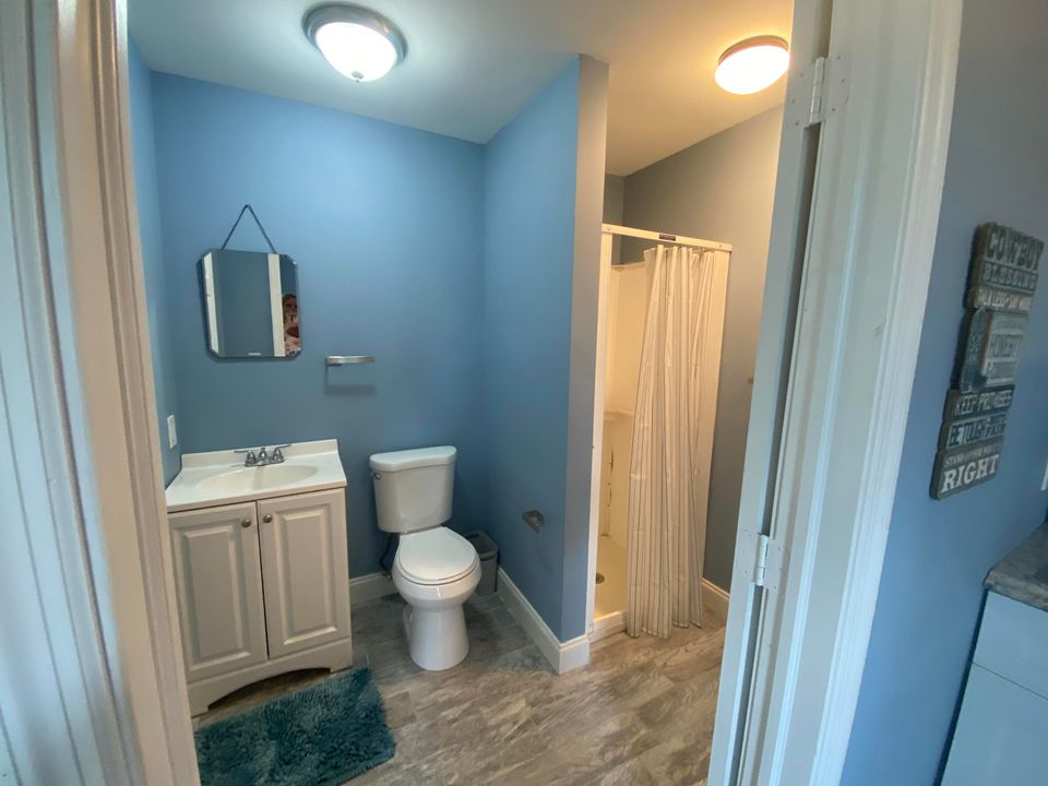 For Rent: $1,550 (0 beds, 1 baths, 320 Square Feet)