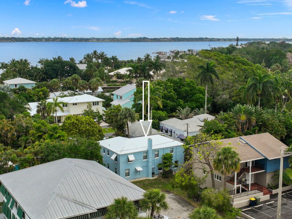 Под контрактом: $549,900 (0 спален, 0 ванн, 0 Квадратных фут)