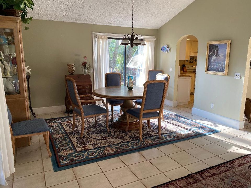 В аренду: $2,800 (2 спален, 2 ванн, 860 Квадратных фут)