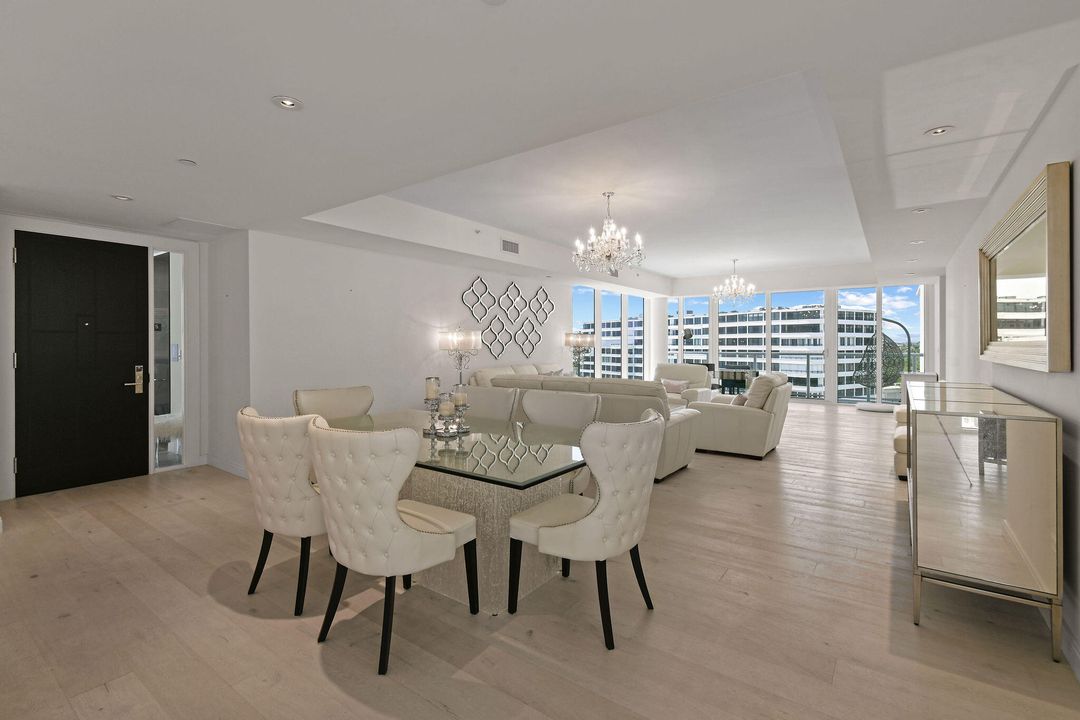 出租: $17,500 (3 贝兹, 3 浴室, 2762 平方英尺)