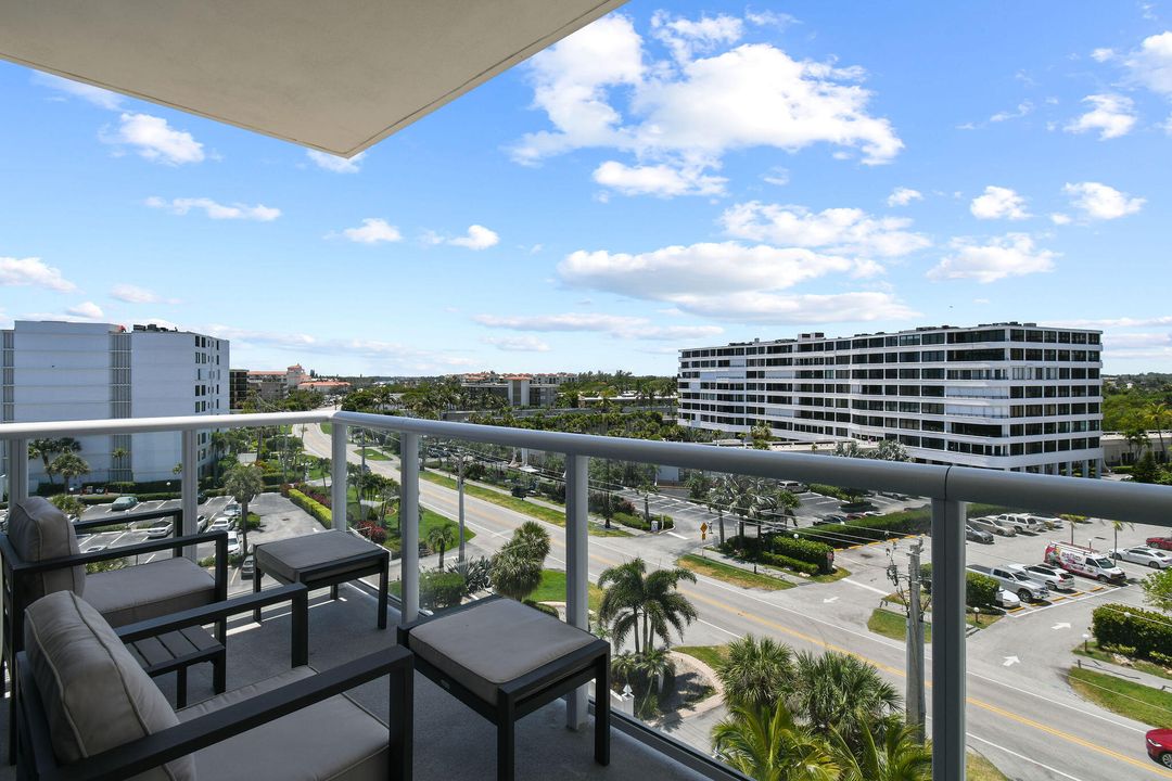 出租: $17,500 (3 贝兹, 3 浴室, 2762 平方英尺)