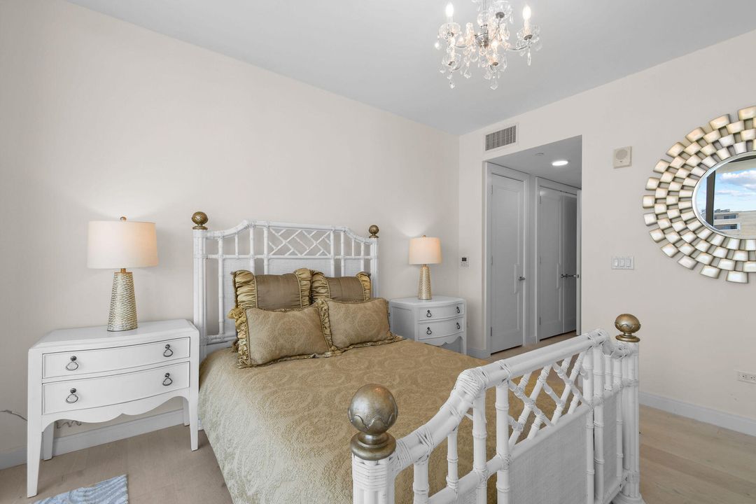 出租: $17,500 (3 贝兹, 3 浴室, 2762 平方英尺)