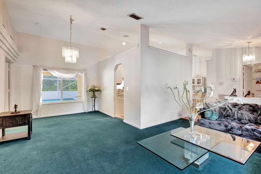 Activo con contrato: $610,000 (3 camas, 2 baños, 1914 Pies cuadrados)