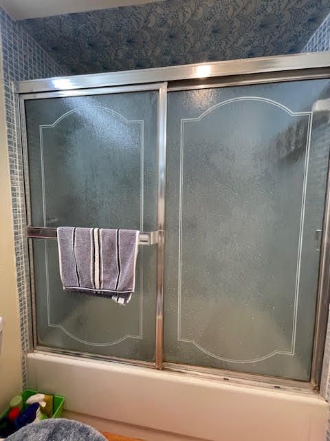 Active With Contract: $89,000 (1 beds, 1 baths, 700 Square Feet)