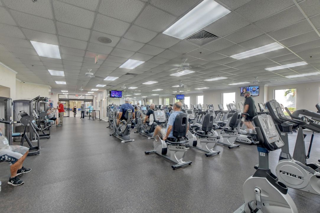 Active With Contract: $89,000 (1 beds, 1 baths, 700 Square Feet)