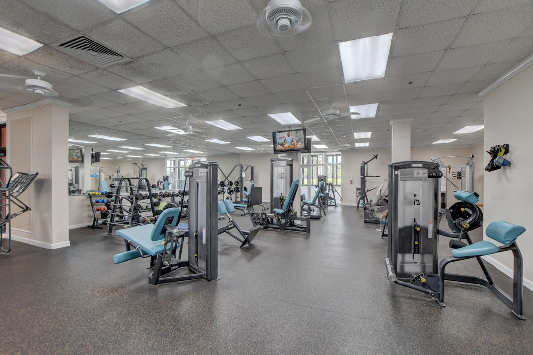 Active With Contract: $89,000 (1 beds, 1 baths, 700 Square Feet)