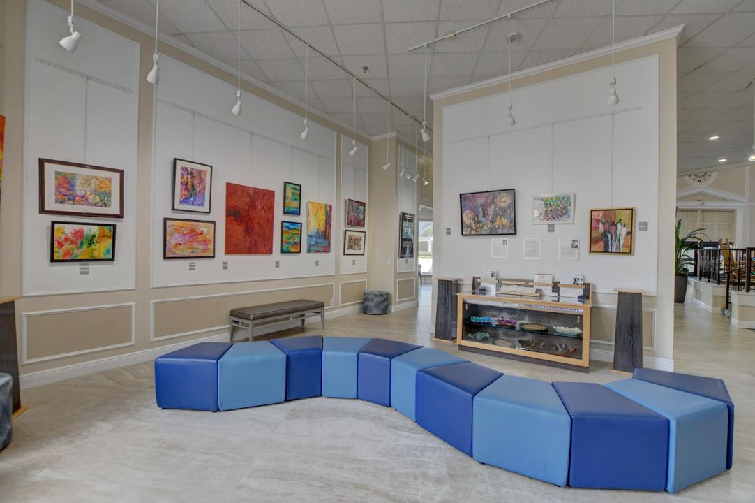 Active With Contract: $89,000 (1 beds, 1 baths, 700 Square Feet)