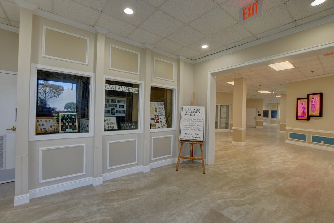 Active With Contract: $89,000 (1 beds, 1 baths, 700 Square Feet)