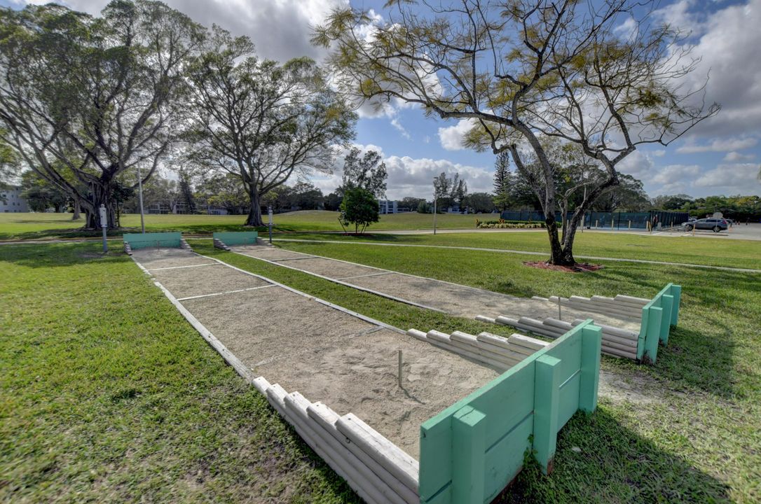 Active With Contract: $89,000 (1 beds, 1 baths, 700 Square Feet)